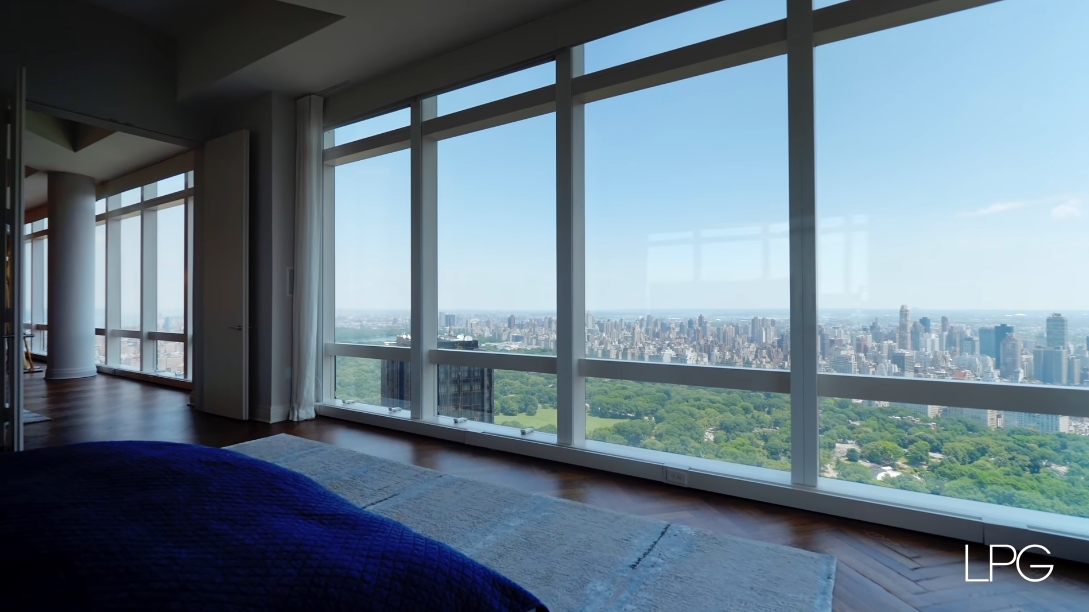 26 Interior Design Photos vs. 25 Columbus Cir #75CE, New York, NY Luxury Penthouse Tour