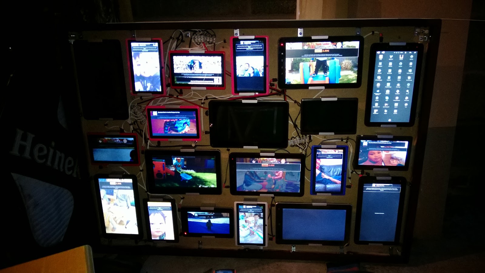 Minn's Blog Custom Photo Frame Display From Multiple Android Tablets