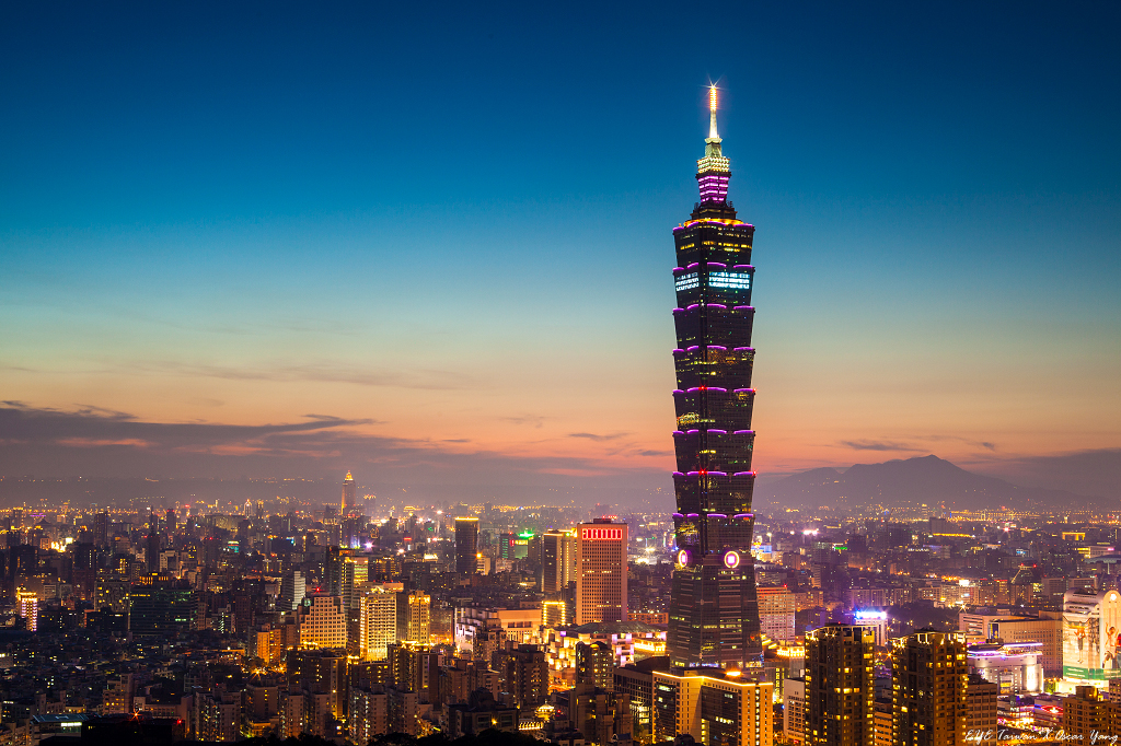 <br /><br /><br /><br /><br /><br /><br /><br />