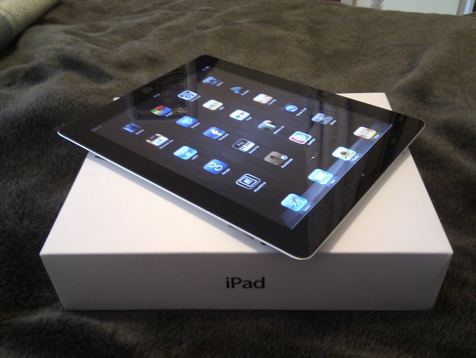 Be st Store: Apple iPad 2 32GB Black