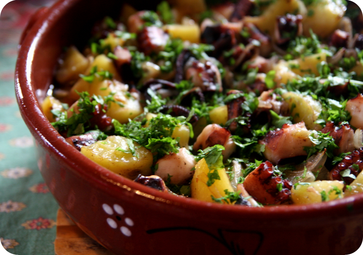 Recette Poulpe Grillé à La Portugaise Tasca da Elvira: Poulpe et pommes de terre au four