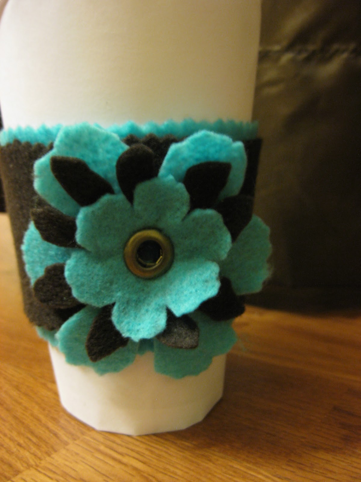 Crafting Misfit Felt coffee cup sleeves