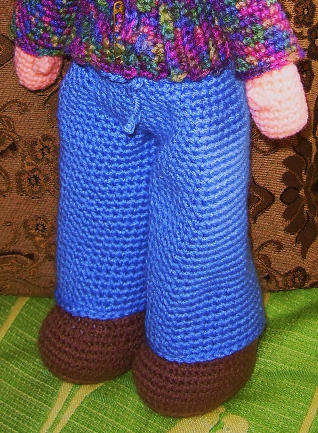 gypsy-grandmas-handiwork-doll-long-pants-in-crochet