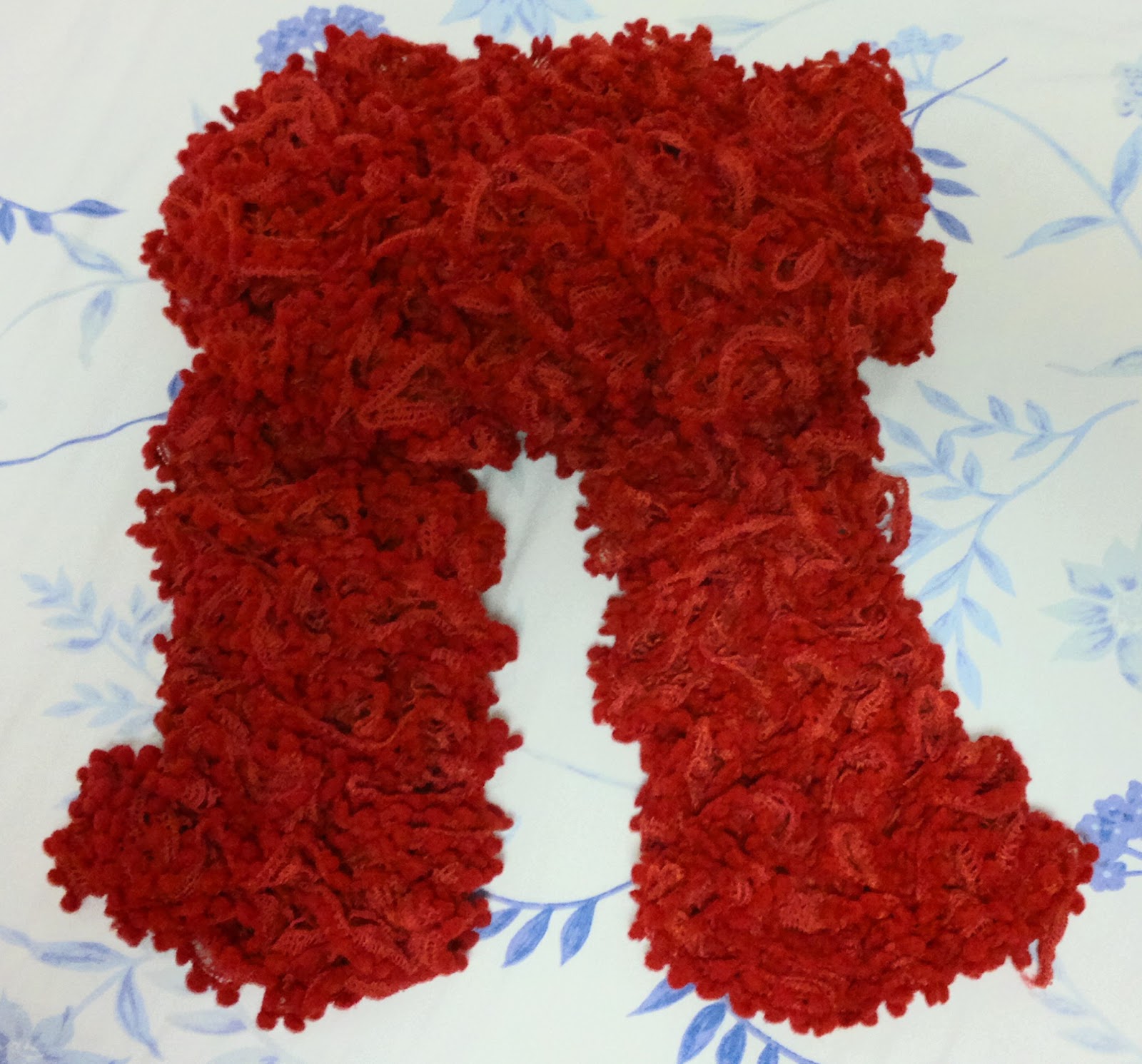 Mille Feuille: Red Bobble Ruffle Scarf