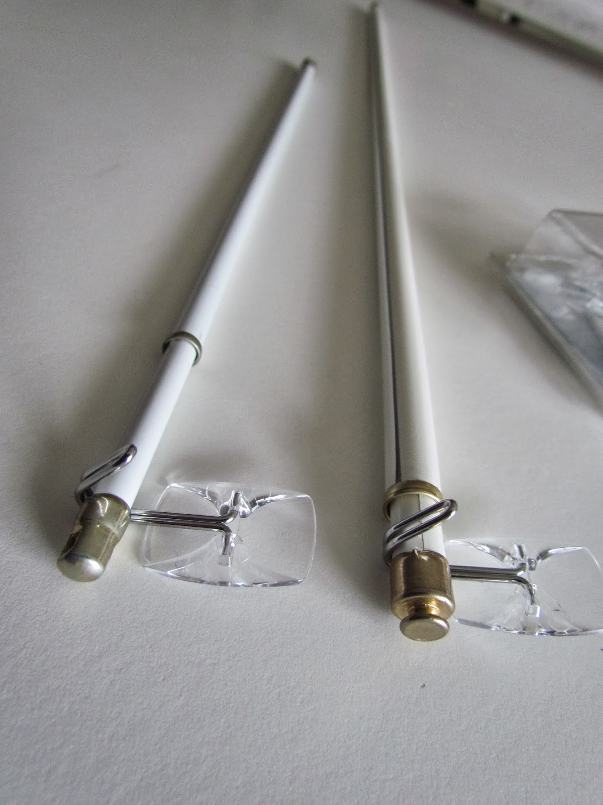 Fibermania Hanging Hooks for Art Quilts