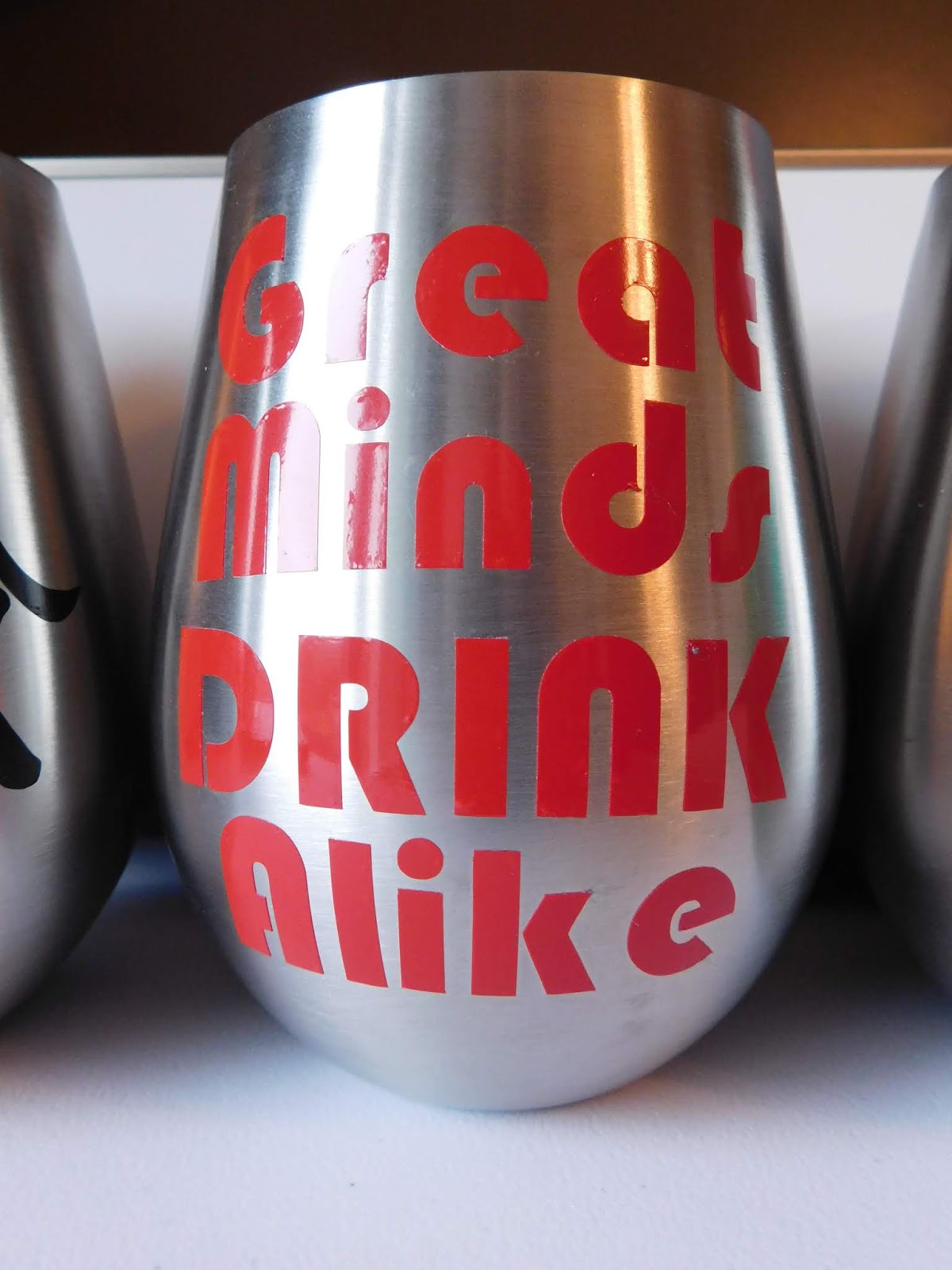 Decorating Stainless Steel Mugs with the Cricut