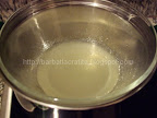 Tort de iaurt fructe cu blat biscuiti preparare crema galbena piersici gelatina