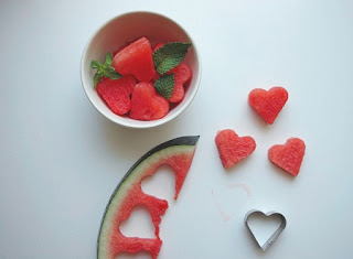 Ideas para un Romantico Desayuno de San Valentin, Decoracion con Frutas