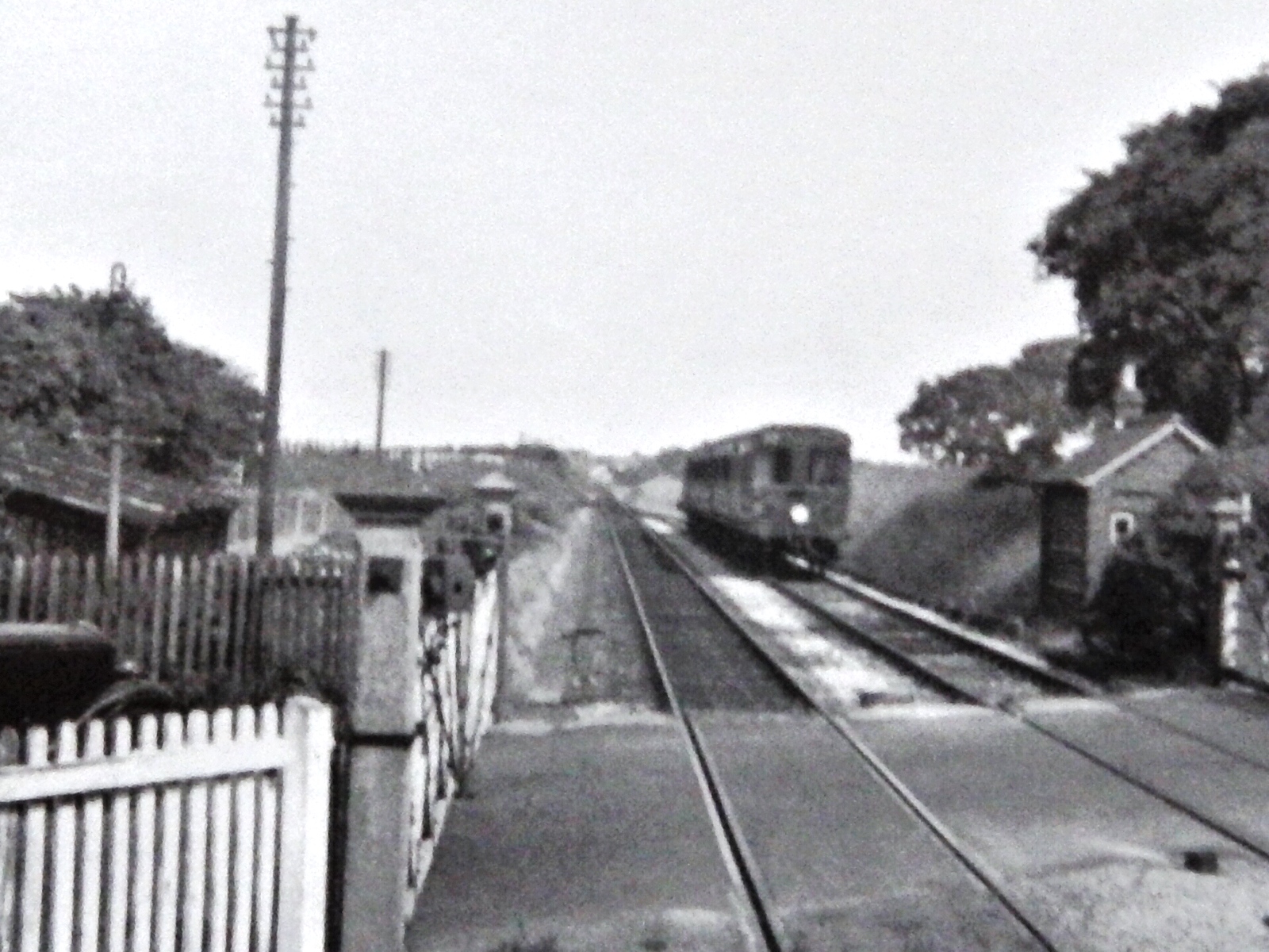 Train approaching Fort Brockhurst from Fareham