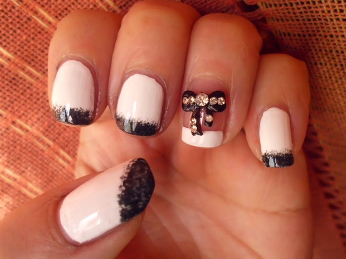 manicura con esponja