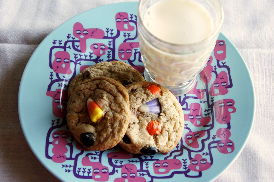 i d l e w i f e leftover halloween candy cookies
