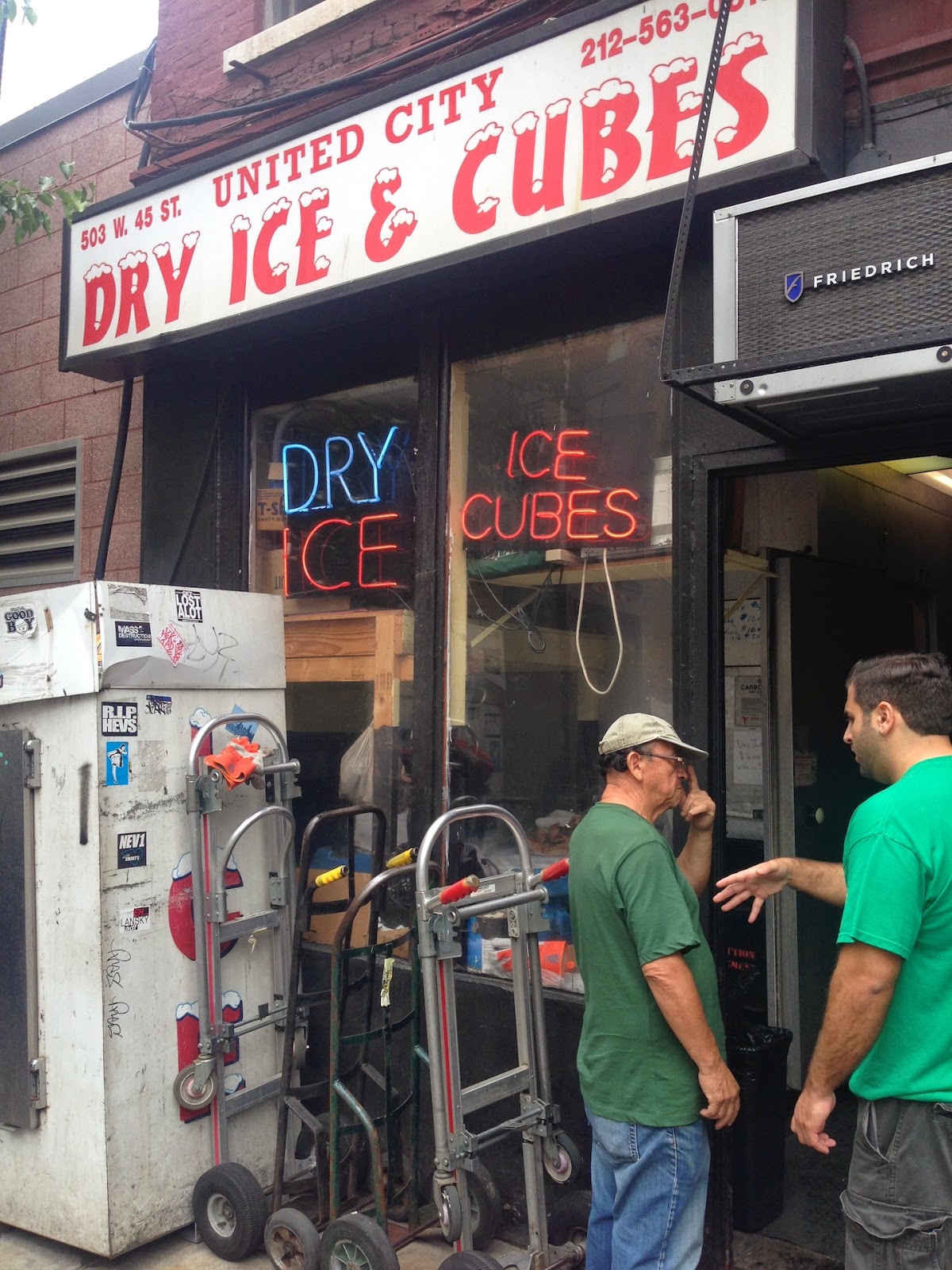 Sense & the City TOUCH United City Ice Cube Company