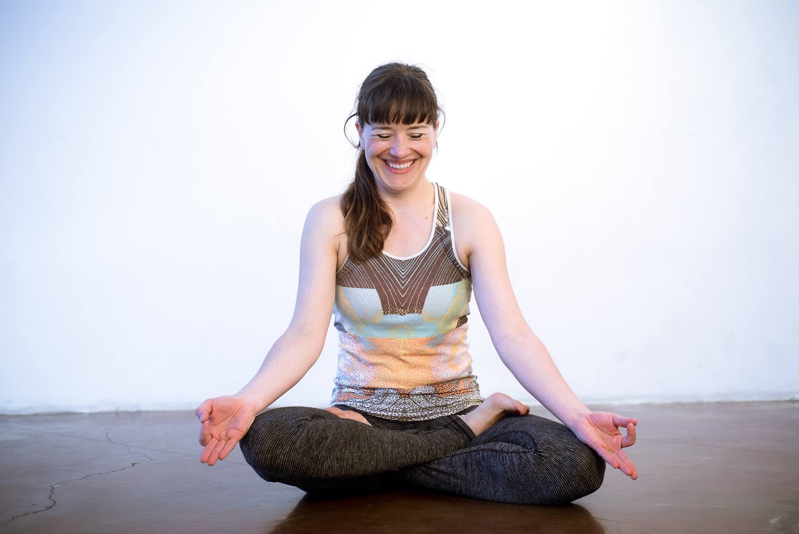 Start your own home yoga practice (+ a few of my fave videos) Farm Girl