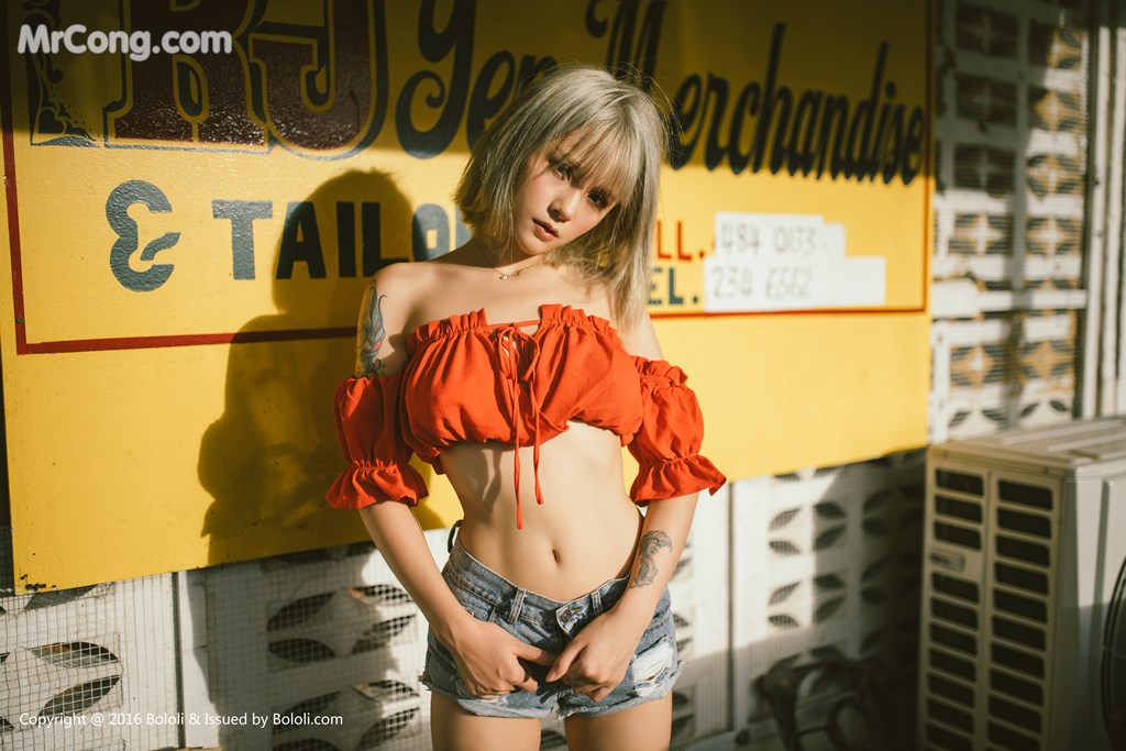 Bololi 2018-01-02 Vol.130: Model Xia Mei Jiang (夏 美 酱) (42 photos)