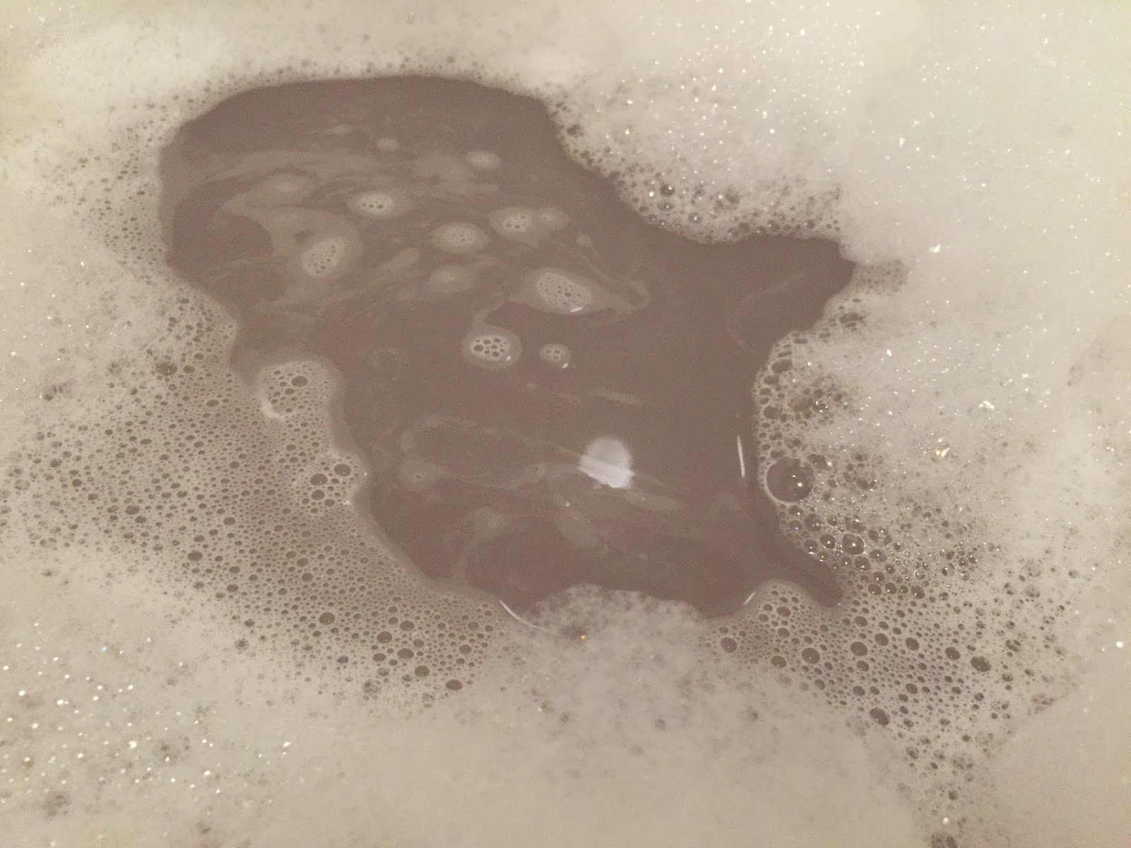 All Things Lush UK Candy Cane Bubble Bar