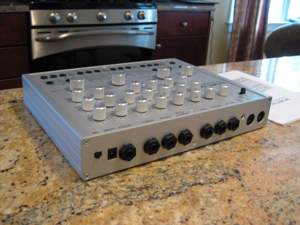 MATRIXSYNTH ACIDLAB DRUMATIX ANALOGUE DRUM SYNTHESIZER