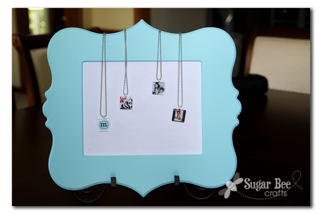 necklace display use a frame