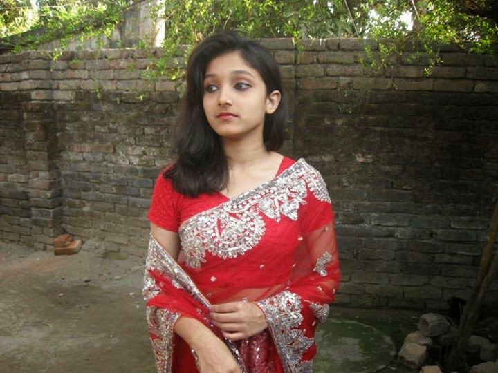 Download Now Bangla Sex Clip Video & Hot picture: Bangladeshi Cute Girl