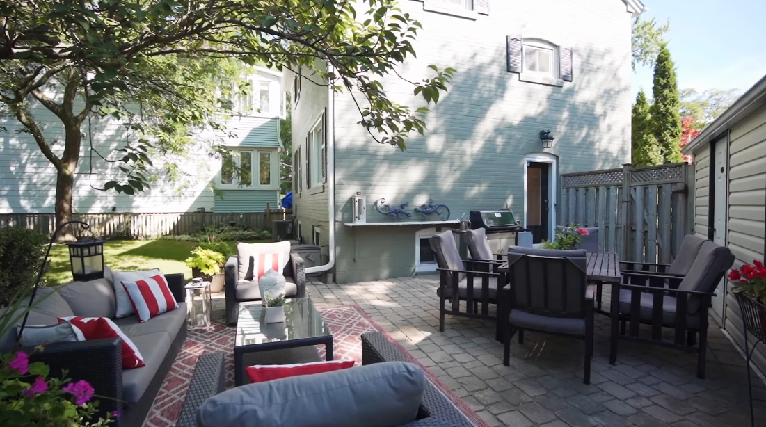 Tour 92 Orchard Park Blvd, Toronto vs. 13 Interior Design Photos