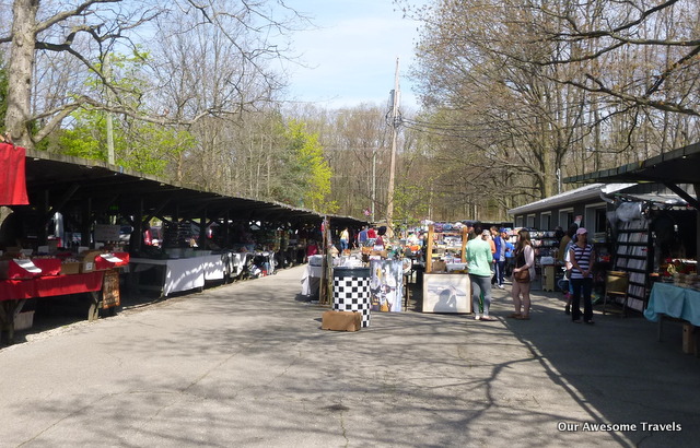 Our Awesome Travels: Sunshine, warm weather and the Pinery Flea Market