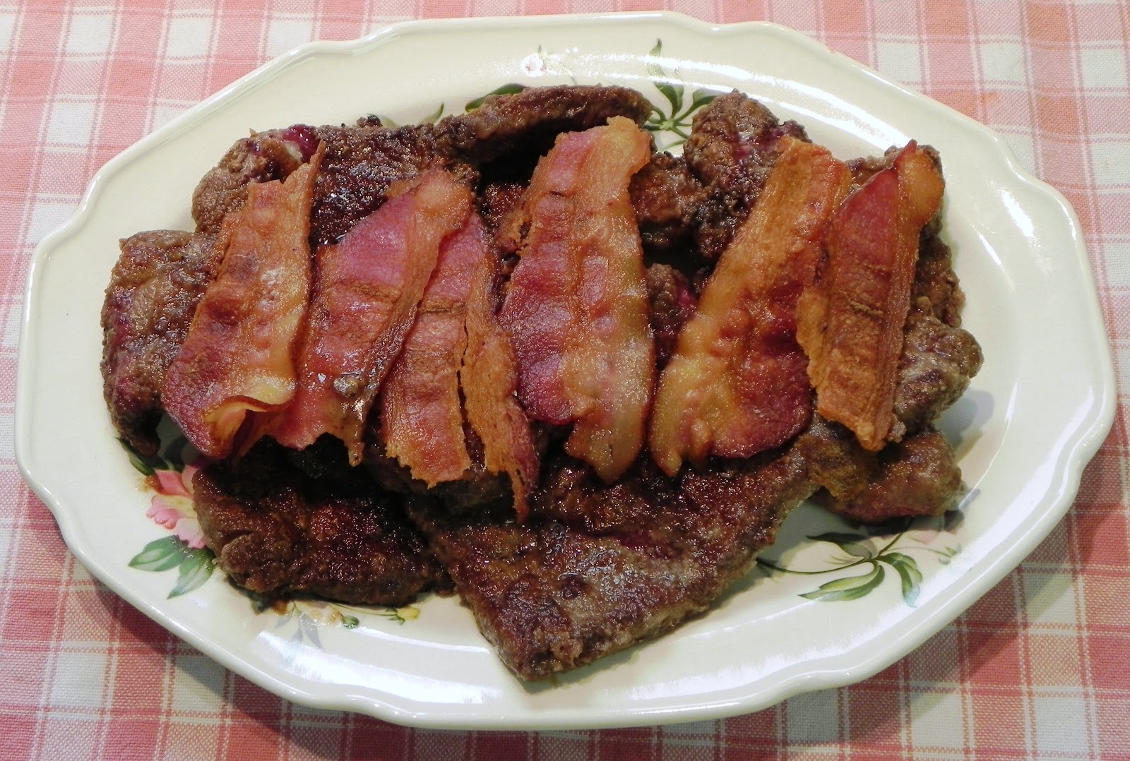The Iowa Housewife Pan Fried Liver and Bacon