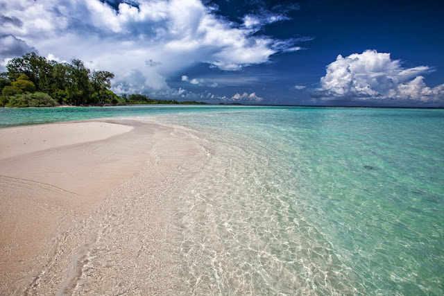 Bay Beach Clouds HD Wallpaper Bay Beach Clouds HD Wallpaper