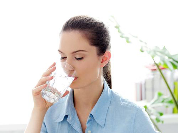 Cách chăm sóc da mặt vào buổi sáng giúp tinh thần sảng khoải hơn Cách chăm sóc da mặt vào buổi sáng giúp tinh thần sảng khoải hơn