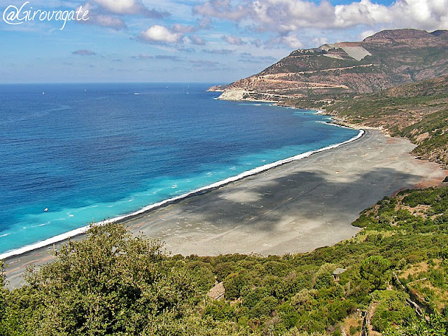 spiaggia nera Nonza Corsica