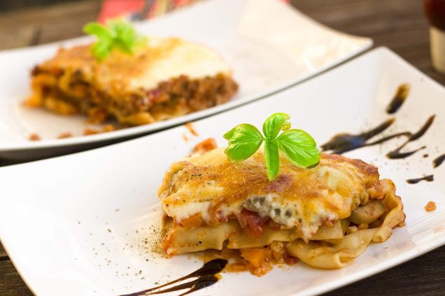 Lasagne alla casa - mit Kürbis und mit Bolognese