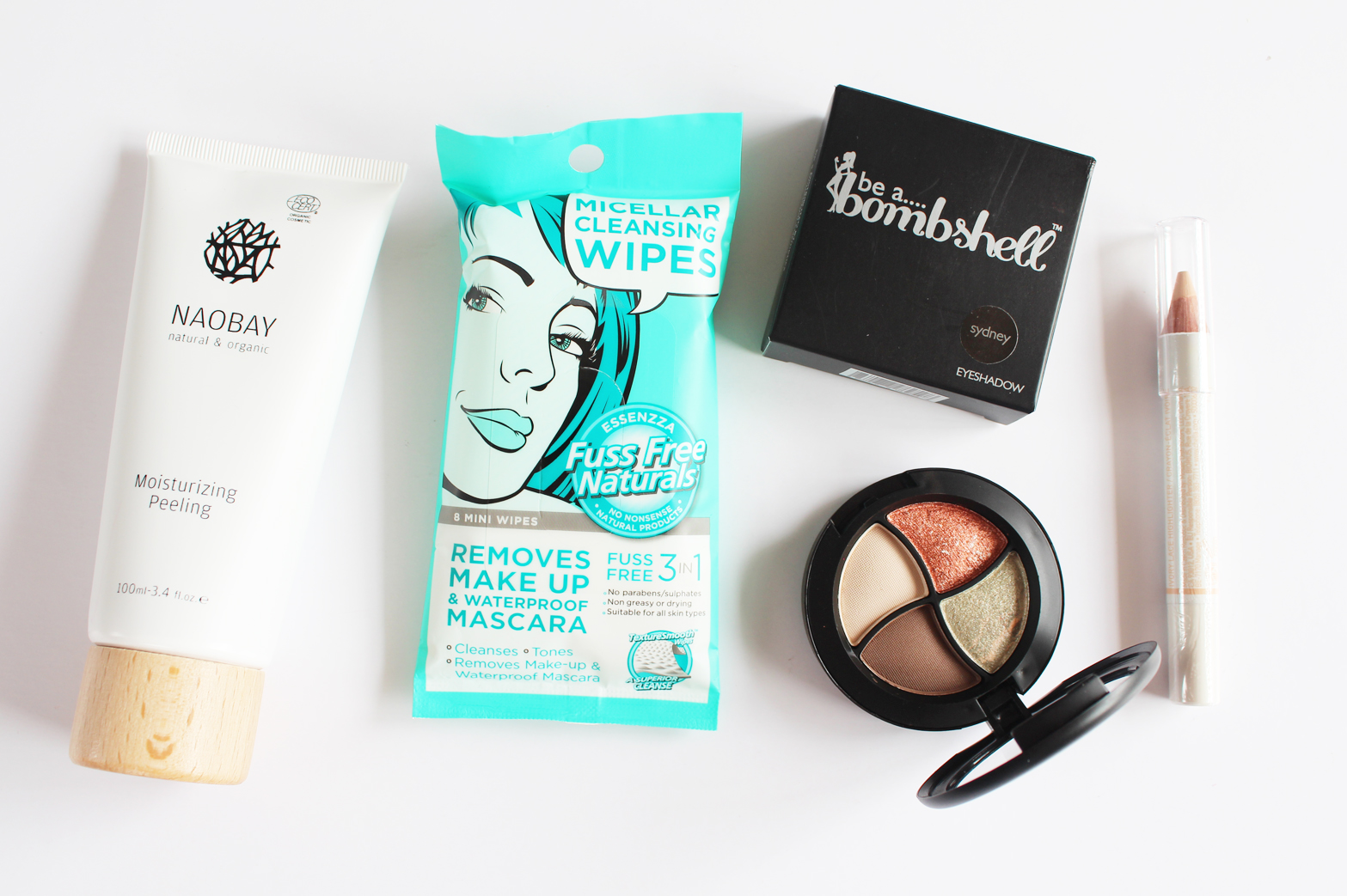 LUST HAVE IT | Women's Beauty Box December '15 - Unboxing + Initial Thoughts - CassandraMyee