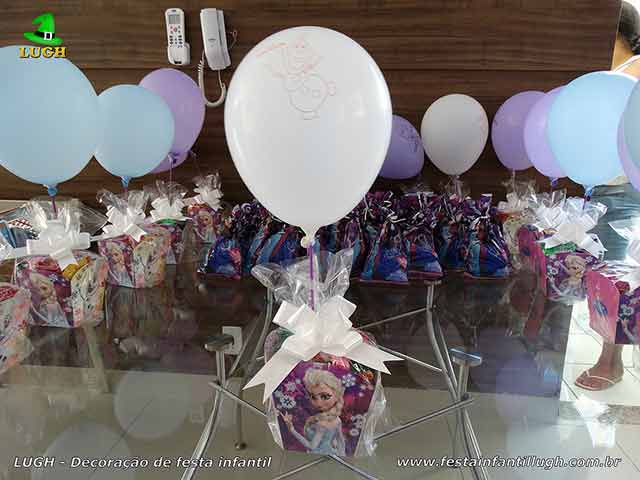 Decoração infantil - Aurora - A Bela Adormecida - Toalhas e enfeites para as mesa dos convidados