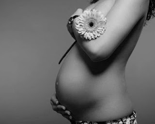 Fotografía blanco y negro Embarazo
