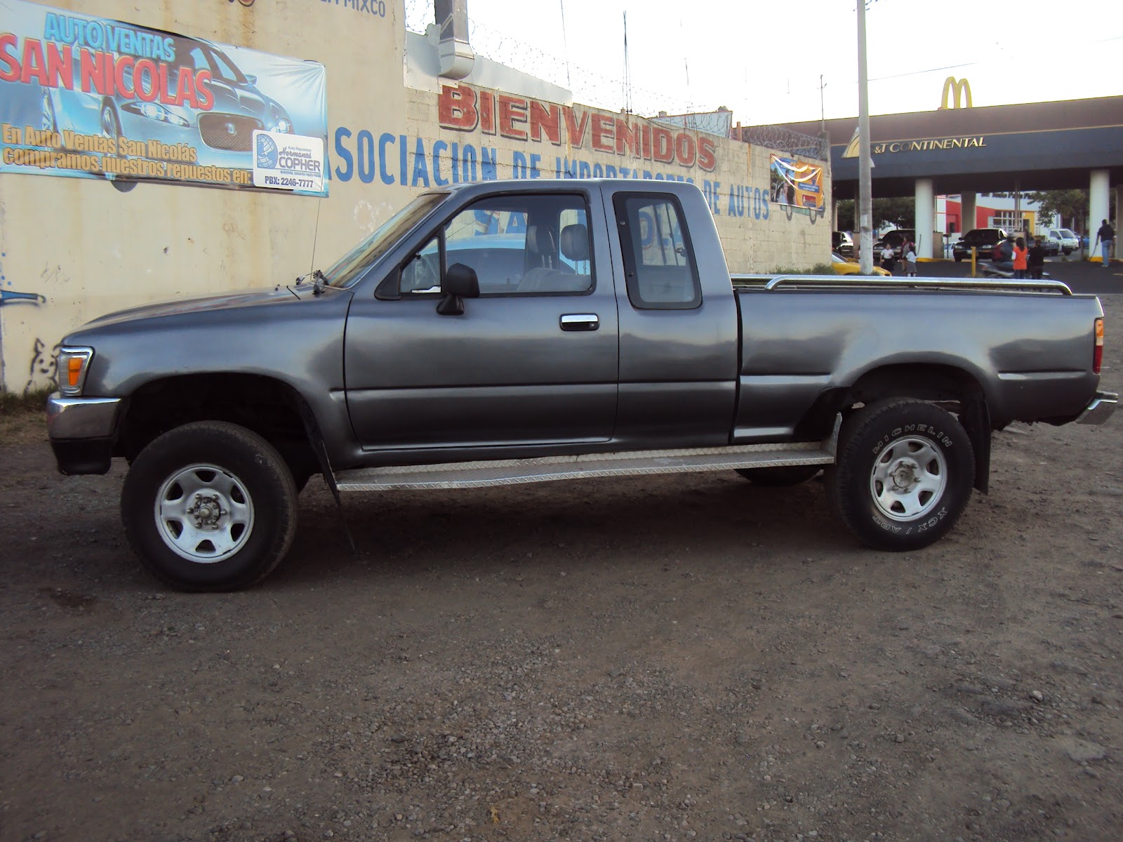 AUTOVENTAS Y SERVICIOS: TOYOTA 22R