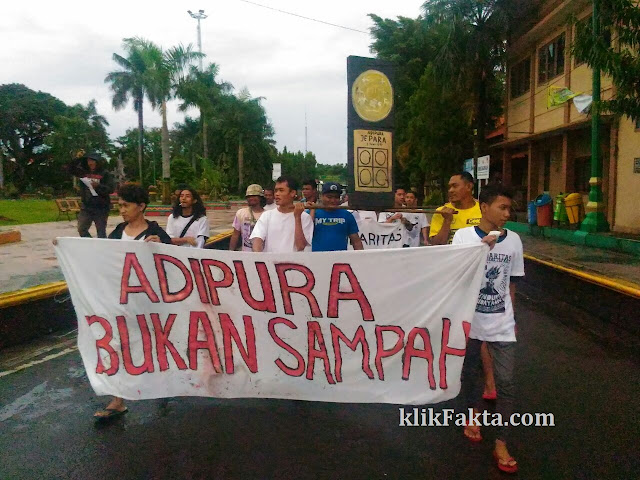 Adipura%2BJepara%2Bdibuang