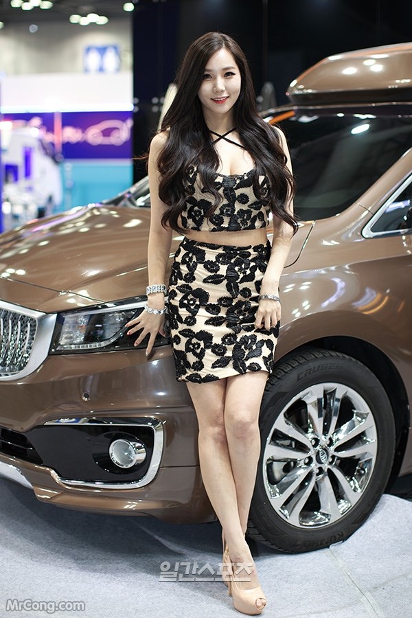 Lee Ji Min Beauty at the Seoul Motor Show 2017 (51 photos) photo 1-11