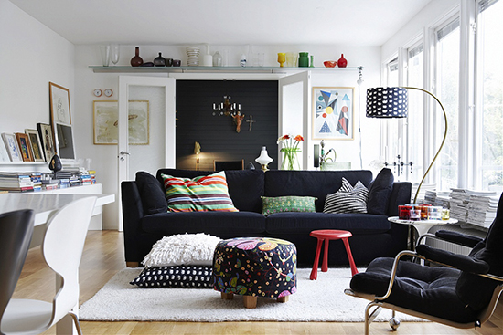 interior ruang keluarga bergaya scandinavia