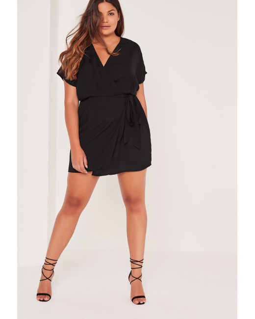 https://www.lyst.com.au/clothing/missguided-plus-size-kimono-sleeve-wrap-dress-black/, natalie in the city, chicago, fashion blogger, lyst, midwest, chicago, lace up dress, fall dresses, plus size fashion