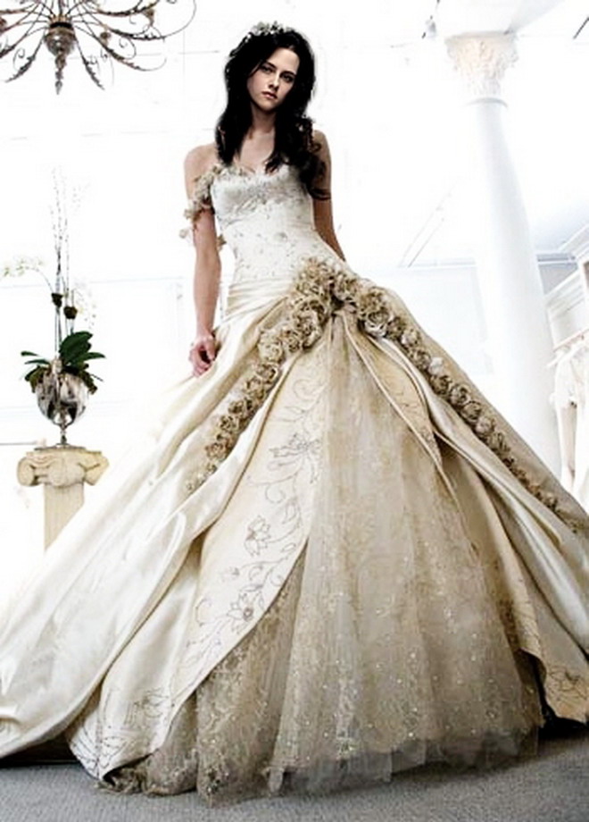 incredible wedding dress from Twilight | Bella swan wedding dress, Twilight  wedding dresses, Bella wedding dress