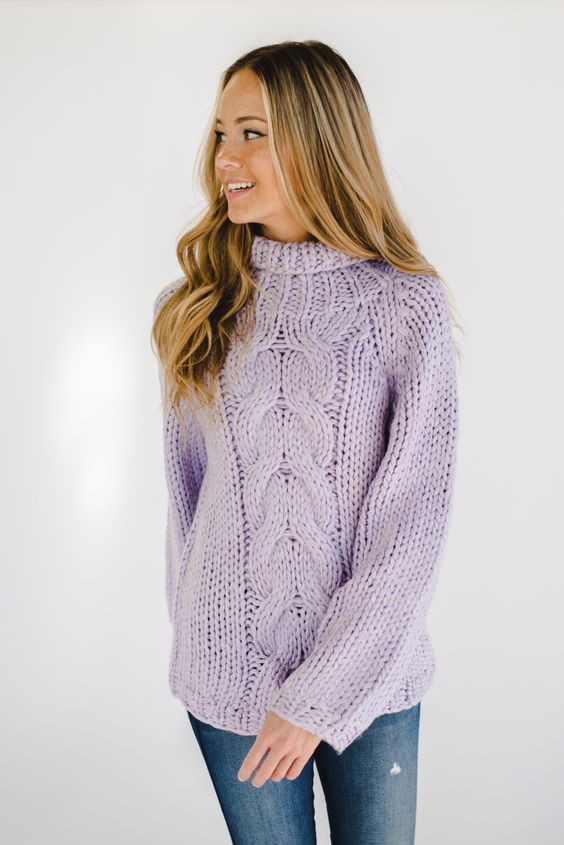 The chunky cable knit sweater in lilac - Dress Collection