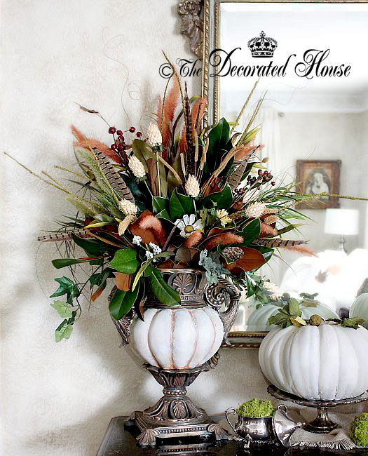 Fall Decorating - The Decorated House