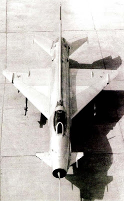 фото истребитель МиГ-21