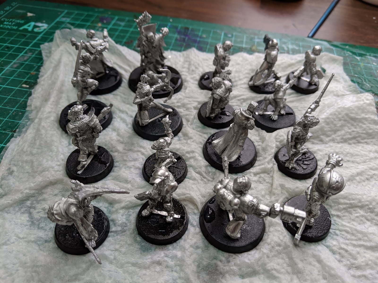 Another wargaming blog Preparing metal miniatures for paint