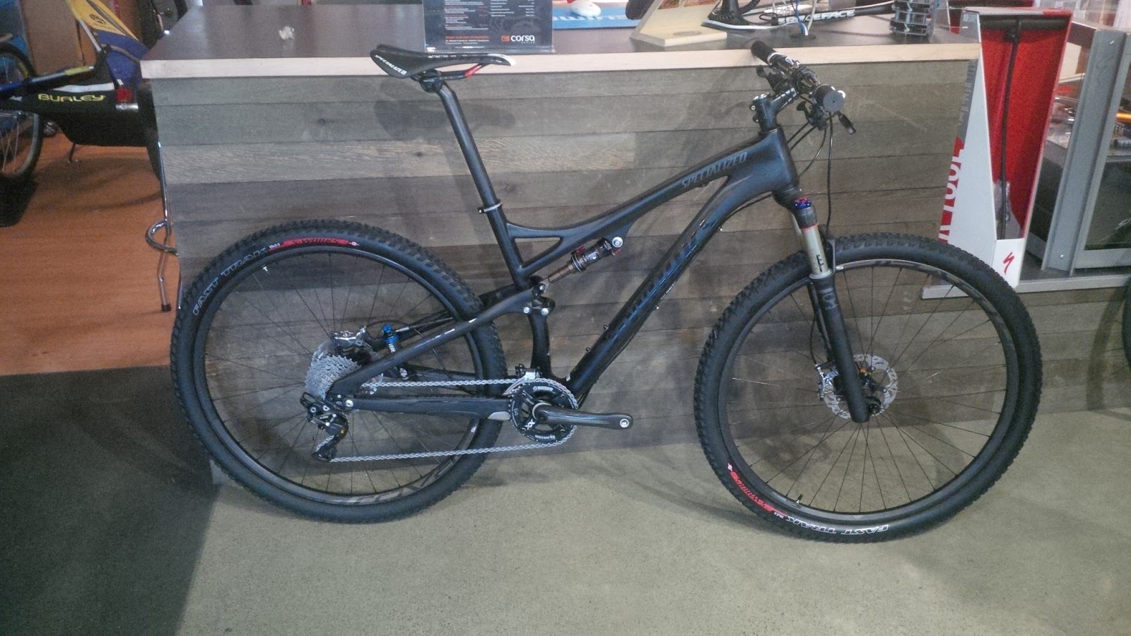 Lifecycles and bicycles: 2013 Specialized S-Works Epic ALL BLACK Shimano Eqipped