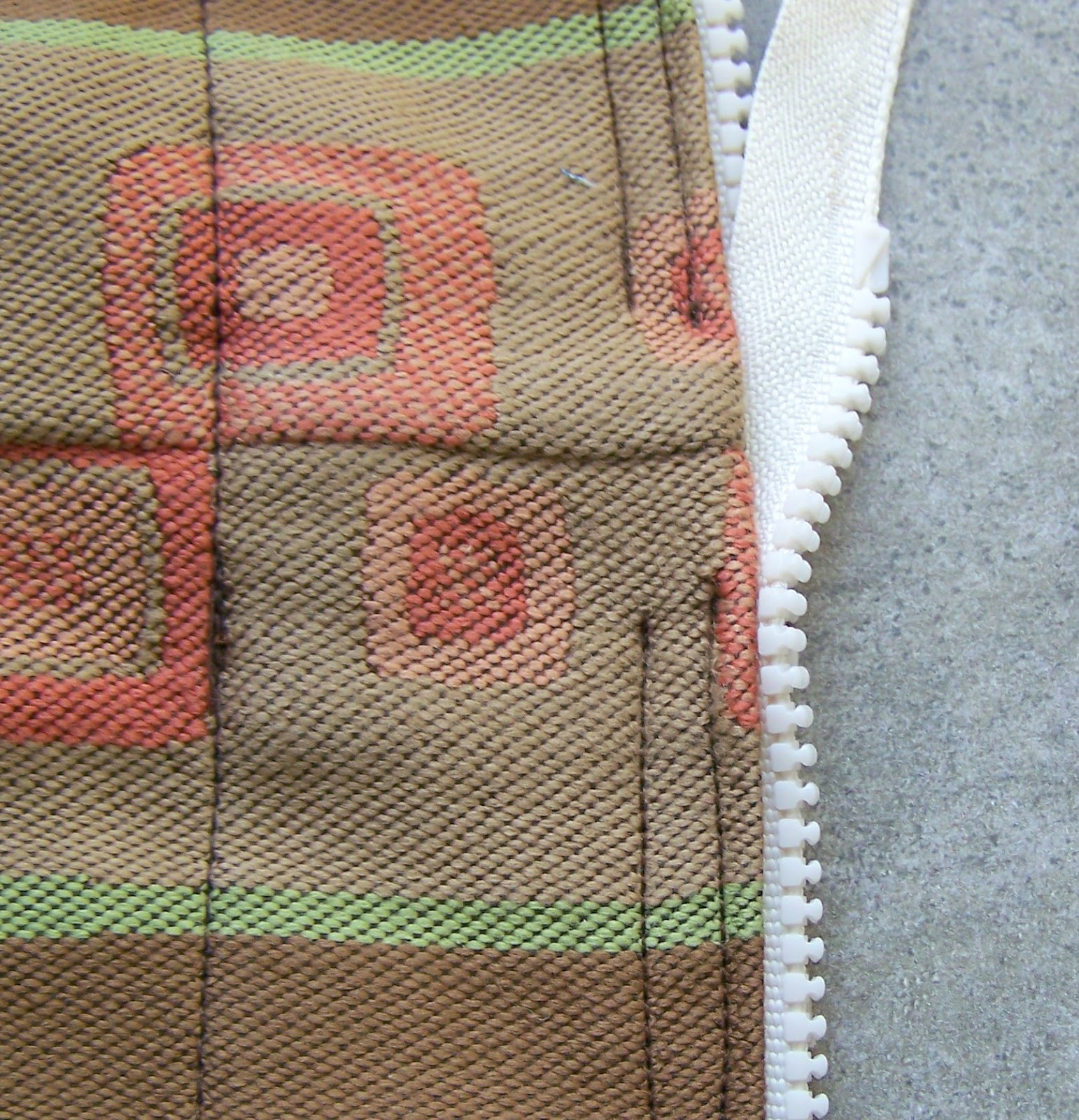 sew bolsa with zipper