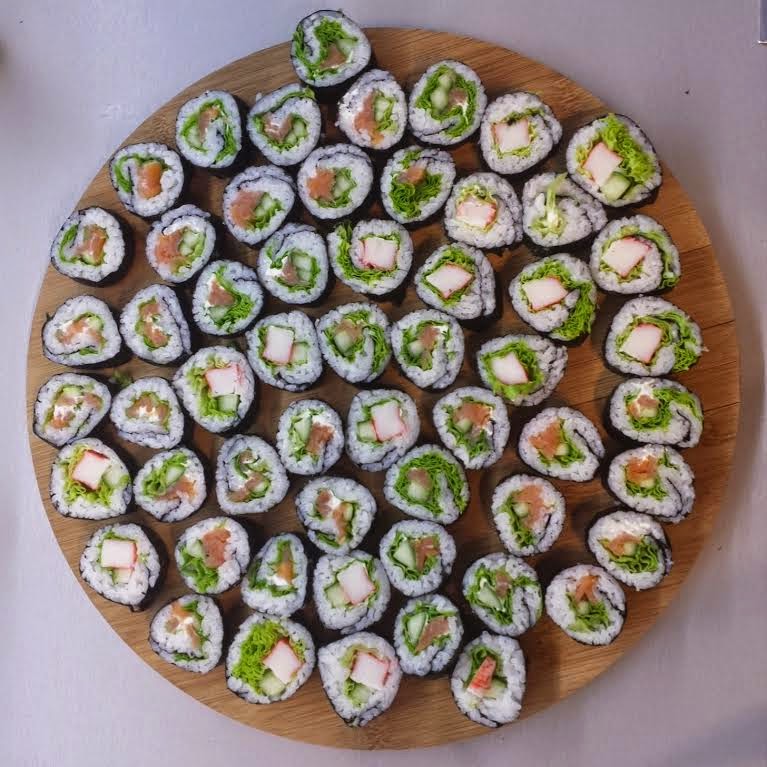 Geavanceerd rollen Muildier Niebo na Językach: Jak zrobić sushi w domu krok po kroku?