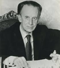 Extremeños Ilustres Antonio Hernández Gil