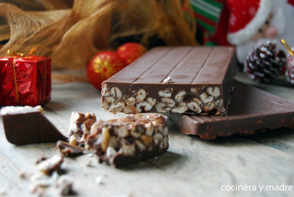 11 Recetas Navideñas del Mundo: Turrón de Chocolate | http://bizcochosysancochos.blogspot.com/