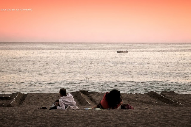 Foto Ischia, Tramonto, Sunset, Pace e tranquillità, Amore, Love, Fidanzati, Spiaggia, Beach,