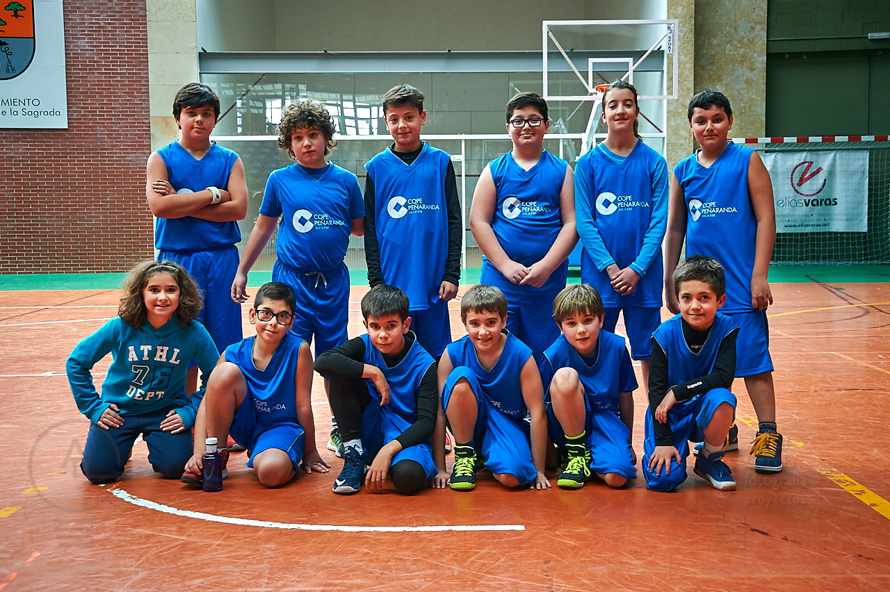 El equipo Alevín de la Escuela