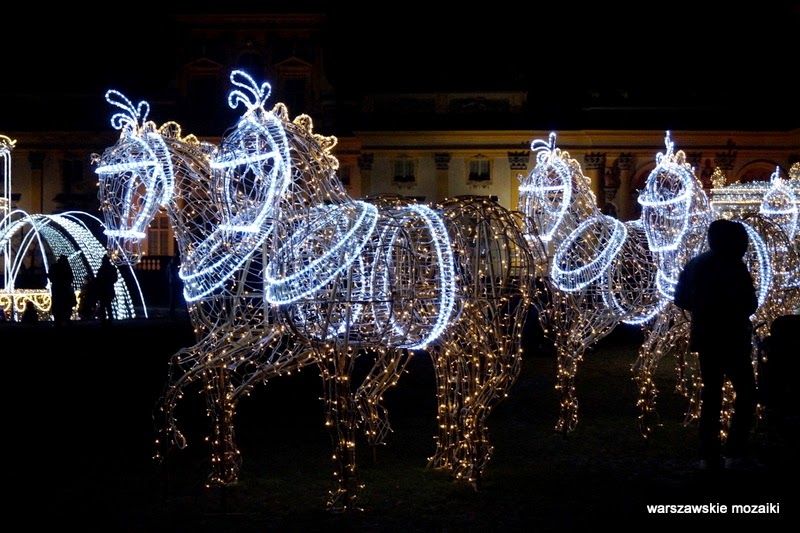 iluminacje dekoracje świąteczne Alicja z Krainy Czarów Wilanów Warszawa warszawskie iluminacje dekoracje świąteczne